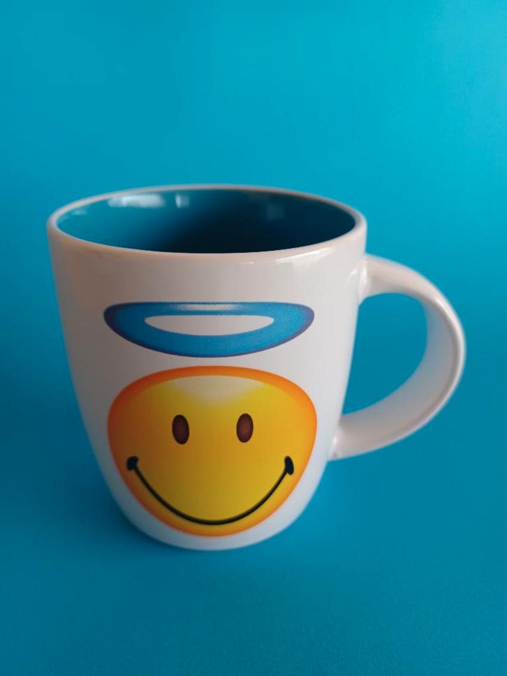 NIEUW - Mok/Tas - Emoji Engel, Huis en Inrichting, Keuken | Servies, Nieuw, Kop(pen) en/of Schotel(s), Ophalen of Verzenden