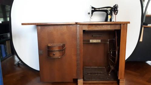 antieke singer naaimachine 15K uit 1952, Hobby en Vrije tijd, Naaimachines en Toebehoren, Zo goed als nieuw, Naaimachine, Singer