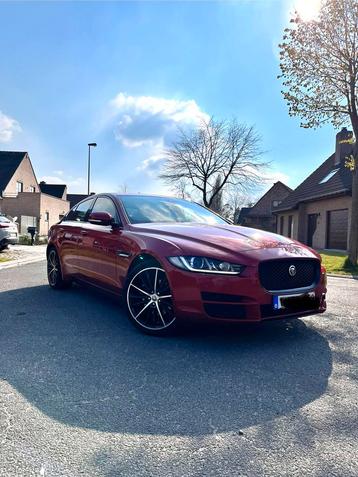 Jaguar XE, Autos, Euro 6, Carnet d'entretien, Noir, 5 portes