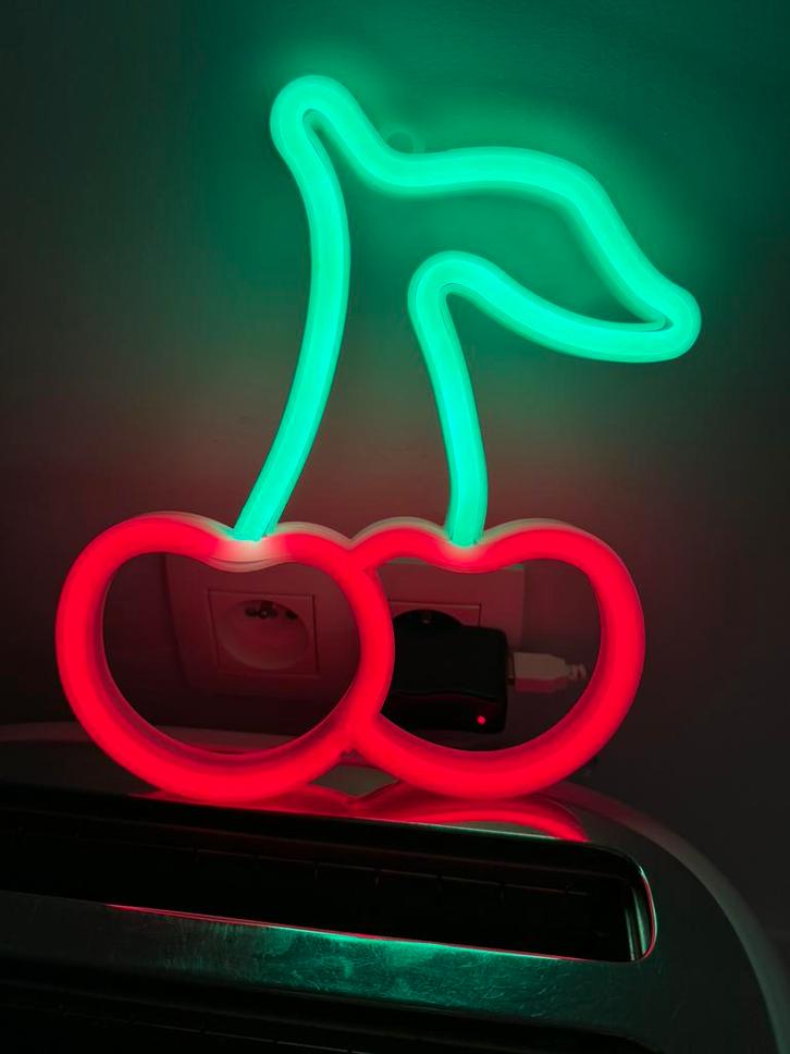 Neon kersen LED - 220 V of 3 AA - mancave retro vintage neon, Huis en Inrichting, Lampen | Overige, Nieuw, Ophalen of Verzenden