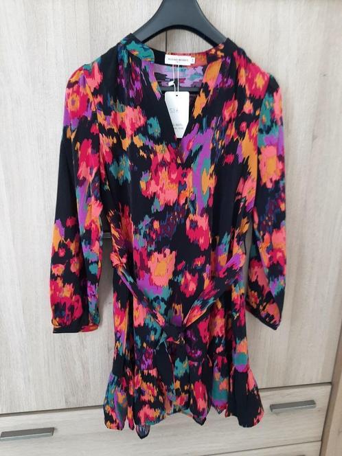 NIEUW ! prachtig kleurlijk jurkje IKOONE & BIANKA, Kleding | Dames, Jurken, Nieuw, Overige kleuren, Knielengte, Ophalen of Verzenden