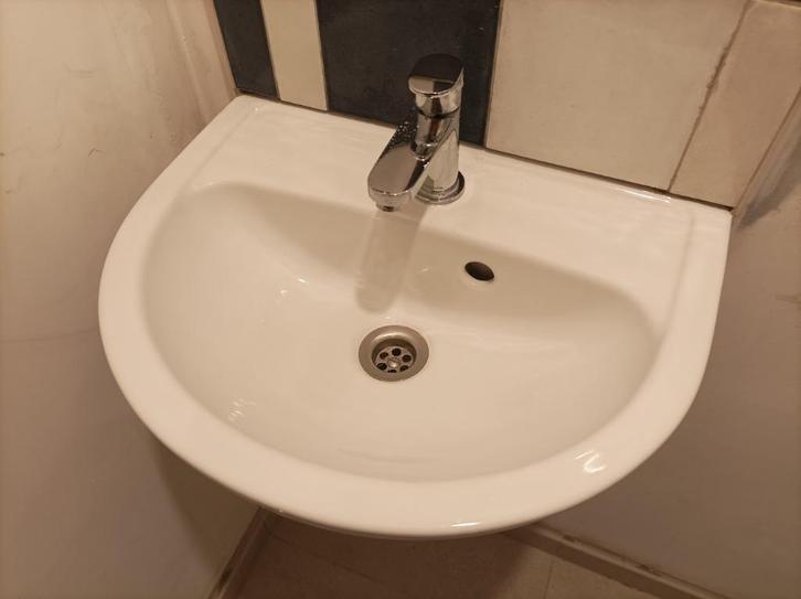 Lave-Mains (Facq), Bricolage & Construction, Sanitaire, Neuf, Lavabo, Enlèvement