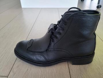 Veter boots zwart leder beschikbaar voor biedingen