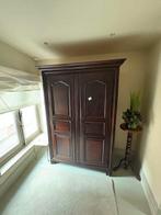 Grote antieke kast, Enlèvement