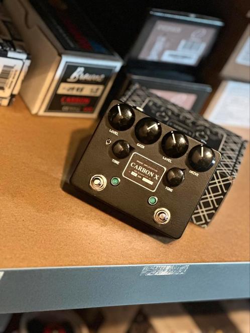 Brown Carbon X (Wit en zwart), Muziek en Instrumenten, Effecten, Nieuw, Verzenden