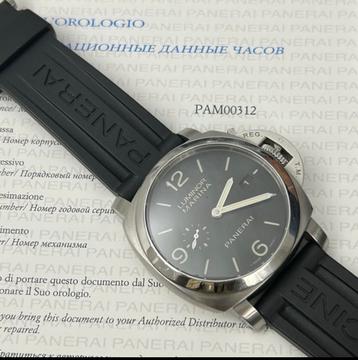 Panerai luminor 3 days beschikbaar voor biedingen