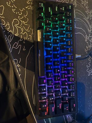 60% Mechanical gaming keyboard, Enlèvement, Comme neuf