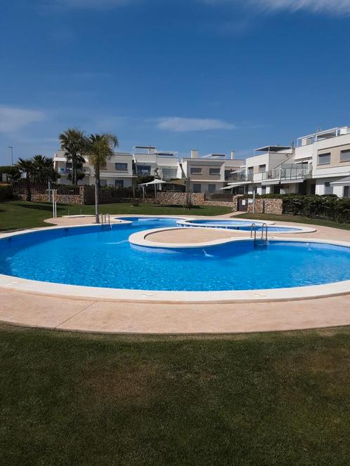 Prachtig appartement  & auto te huur costa blanca Torrevieja, Vakantie, Vakantiehuizen | Spanje, Costa Blanca, Appartement, Recreatiepark