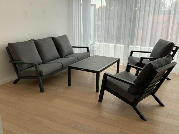 NIeuwe Exterioo Tuinset: 4.044 EUR NIEUW: met parasol, Tuin en Terras, Tuinsets en Loungesets, Nieuw, Tuinset, Aluminium, 5 zitplaatsen