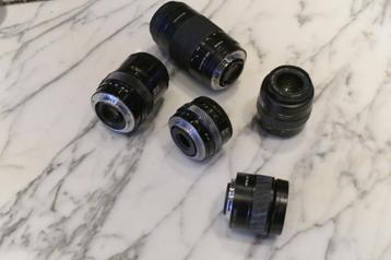 4 lenzen Minolta AF en één Sony AF beschikbaar voor biedingen