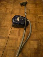 Stofzuiger AEG VX8 / X silence, Elektronische apparatuur, Stofzuigers, Ophalen, Gebruikt, Stofzuiger
