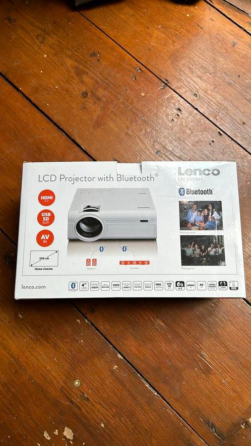 Lenco LPJ-300 projector / beamer, Audio, Tv en Foto, Beamers, Zo goed als nieuw, LCD, Ophalen