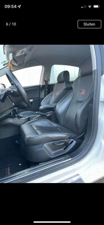 Seat leon FR 275pk met sportpakket en carplay