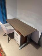 Bureau met lade kast