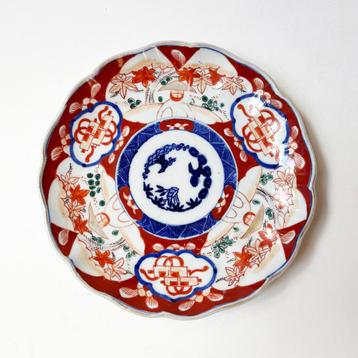 Assiette japonaise Imari, poterie du XIXe siècle