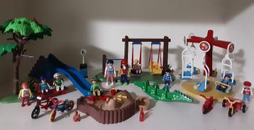 PLaymobil grote speeltuin - in prima staat beschikbaar voor biedingen
