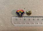 Pins’ arc-en-ciel et papillon, Ophalen of Verzenden, Zo goed als nieuw, Dier of Natuur, Speldje of Pin