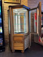 SCANIA roterende, verlichte en gekoelde gebaksvitrine, Ophalen, Zo goed als nieuw, Glas