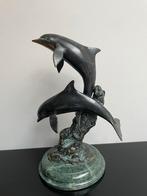 Groot Bronzen beeld dolfijnen op marmeren sokkel, Ophalen of Verzenden, Brons