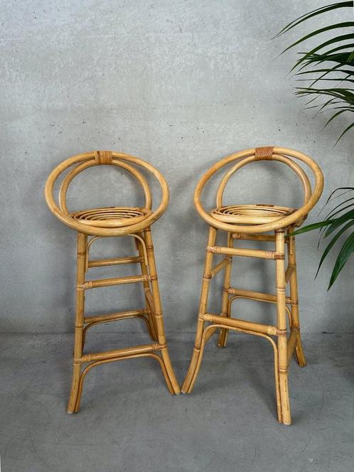 2X Vintage Tiki Barkrukken – Bamboe, Huis en Inrichting, Barkrukken, Gebruikt, 90 cm of meer, 2 krukken, Met voetsteun, Ophalen