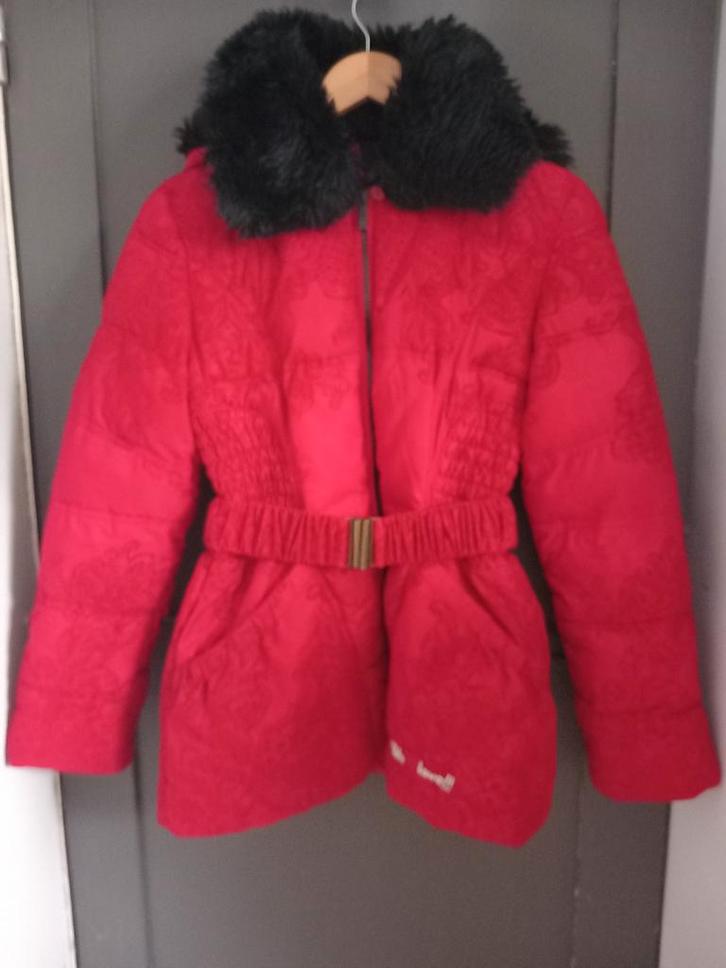 Desigual donsjack, jas voor dames, maat 38, rode capuchon, Kleding | Dames, Jassen | Winter, Gedragen, Maat 38/40 (M), Rood, Ophalen