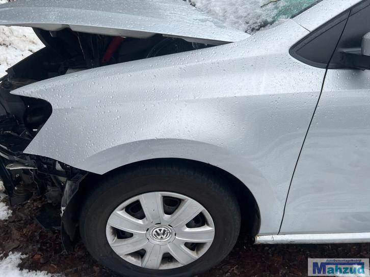 VW POLO 6R Zilver LA7W links voorscherm 2009-2016, Auto-onderdelen, Carrosserie, Volkswagen, Gebruikt