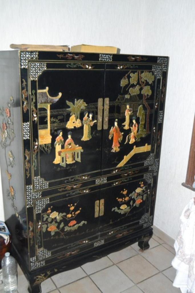 2 meubles chinois : armoire + table basse salon, Antiquités & Art, Antiquités | Meubles | Armoires, Enlèvement