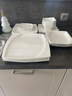 24 delig servies, Enlèvement, Comme neuf