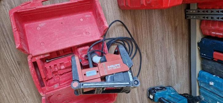 Hilti Sleuvenzaag sleufmachine muurfrees sleuvenfrees, Doe-het-zelf en Bouw, Gereedschap | Zaagmachines, Zo goed als nieuw, Overige typen
