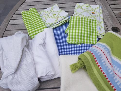 baby lakenpakket, Kinderen en Baby's, Kinderkamer | Beddengoed, Zo goed als nieuw, Deken of Dekbed, Wit, Jongetje of Meisje, Ophalen of Verzenden