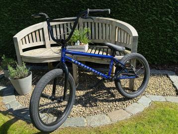 We The People Arcade 20" BMX - Translucent Blue beschikbaar voor biedingen
