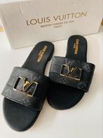 Louis Vuitton zwarte dia's p36, Kleding | Dames, Schoenen, Nieuw