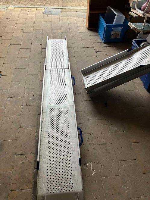 Rampes de chargement Perfolight E2/3, Auto diversen, Aanhangwagen-onderdelen, Zo goed als nieuw, Ophalen