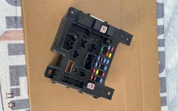 Peugeot 4007 zekeringkast body control module bcm 8637A318 beschikbaar voor biedingen