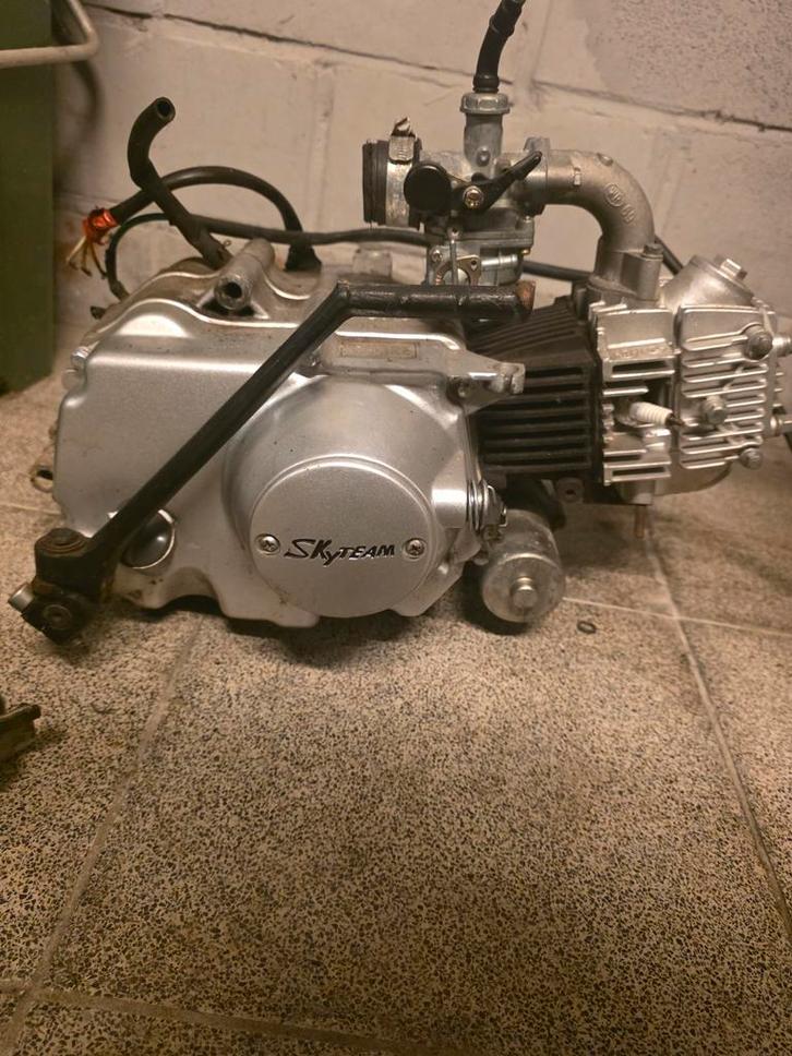 Skyteam 50cc motorblokje, Fietsen en Brommers, Minibikes, Midibikes en Pitbikes, Ophalen of Verzenden