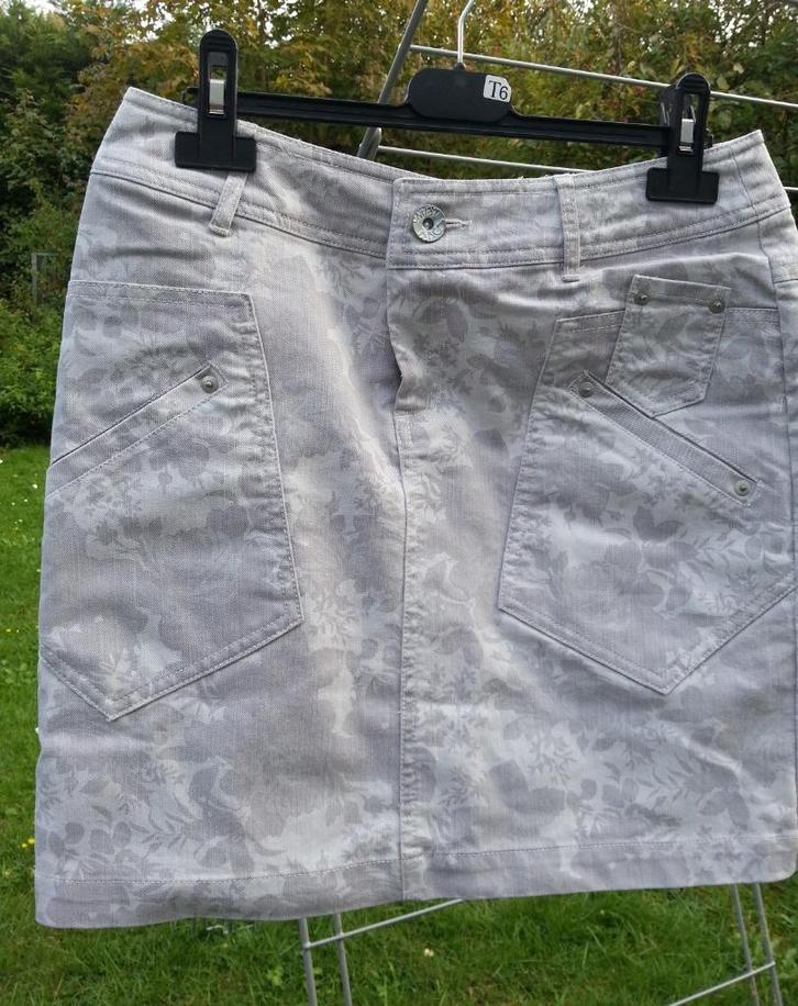 mooi stretch jeans rokje écru / taupe grijs beige NIEUW 38, Kleding | Dames, Rokken, Nieuw, Maat 38/40 (M), Grijs, Boven de knie