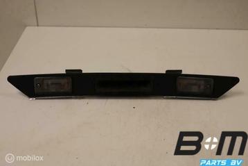 Greeplijst met kentekenplaatverlicht. Audi A3 8P 8E0827657D beschikbaar voor biedingen