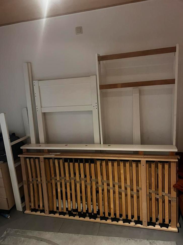 Stevige witte stapelbed, Huis en Inrichting, Slaapkamer | Bedden, Ophalen