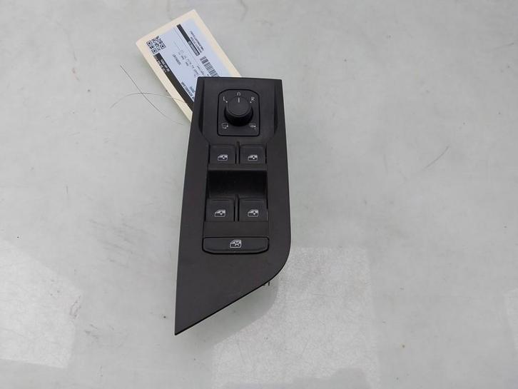 RAAMSCHAKELAAR Skoda Octavia Combi (NXAC) (01-2019/-), Auto-onderdelen, Overige Auto-onderdelen, Skoda, Gebruikt