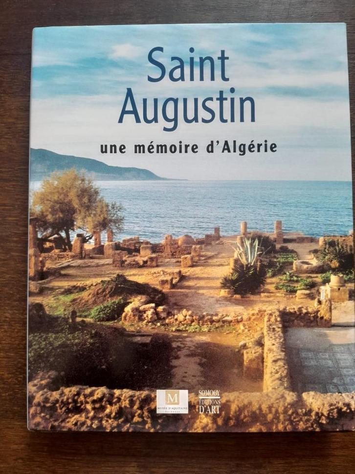 Saint Augustin – Une mémoire d’Algérie (2003), Boeken, Taal | Frans, Zo goed als nieuw, Non-fictie, Ophalen of Verzenden