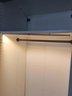 Garde-robe IKEA 2 portes coulissantes + éclairages intégrés, 200 cm of meer, Gebruikt, 50 tot 75 cm, 200 cm of meer