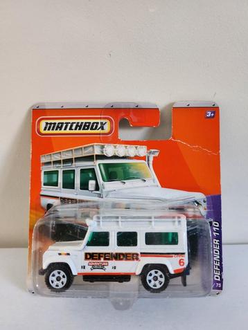 Matchbox Land Rover Defender 110 (2011) Wit  beschikbaar voor biedingen