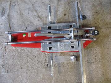 PROFESSIONELLE tegelsnijder SIRI .....NIEUW.... beschikbaar voor biedingen