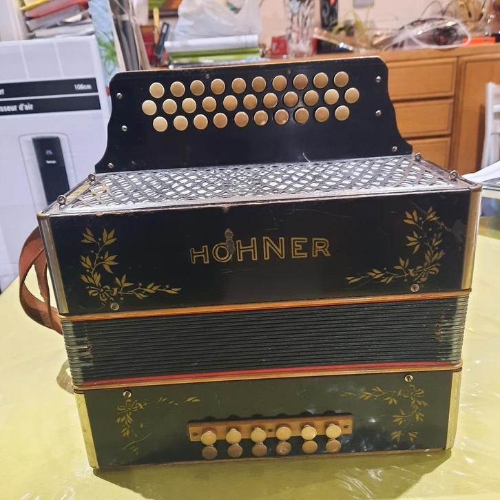 Accordéon diatonique.Hohner, Musique & Instruments, Musiques & Instruments Autre, Utilisé, Enlèvement ou Envoi