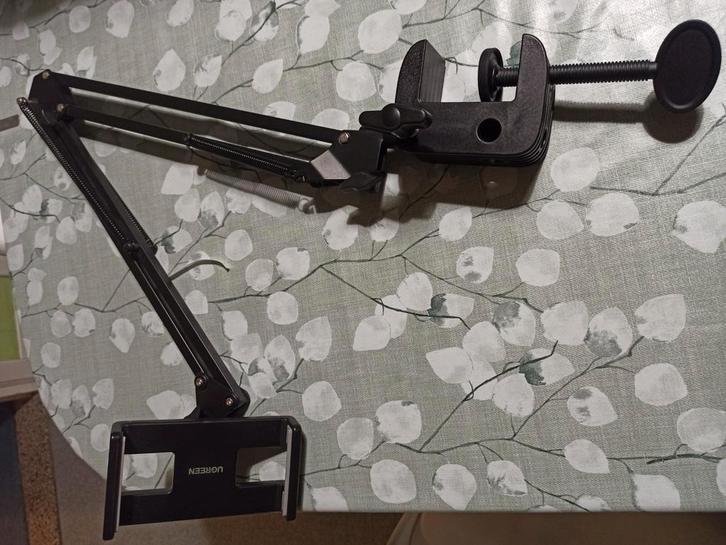 Support ajustable pour tablette ou smartphone UGREEN, Informatique & Logiciels, Ordinateurs & Logiciels Autre, Enlèvement ou Envoi