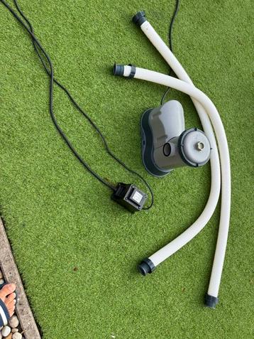 Bestway filterpomp met darmen beschikbaar voor biedingen