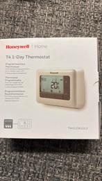 Honeywell T4 1-Day Thermostaat nieuw in doos, Doe-het-zelf en Bouw, Thermostaten, Ophalen of Verzenden, Nieuw