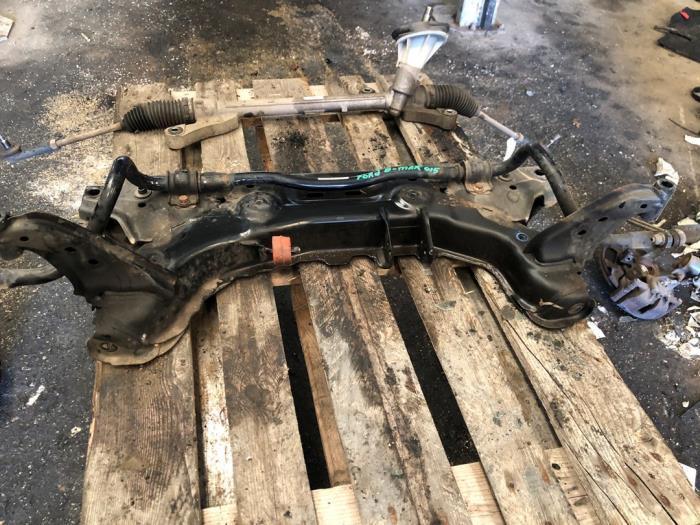 Subframe van een Ford B-Max, Auto-onderdelen, Ophanging en Onderstel, Ford, Gebruikt, 3 maanden garantie, Ophalen of Verzenden