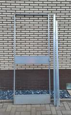 Aluminium vliegendeur, Ophalen