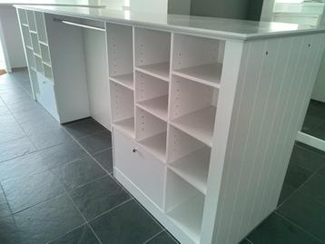 winkel interieur inrichting - toonkast kort lengte 373 cm beschikbaar voor biedingen